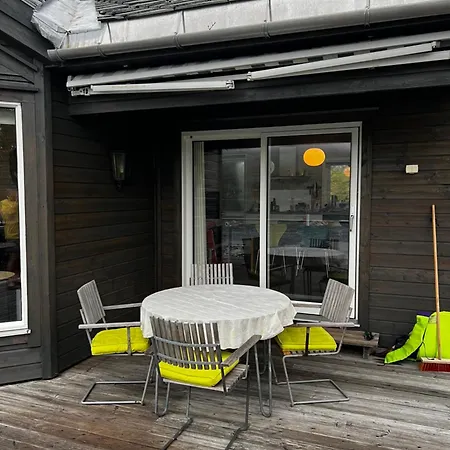Ved Nysaetervatnet - Fjellsaetra * Sykkylven